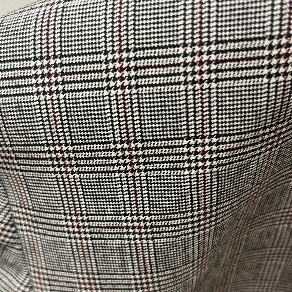 Express Gray Plaid Women's Blazer with Maroon Hints Size 0 Great Condition - Picture 7 of 10